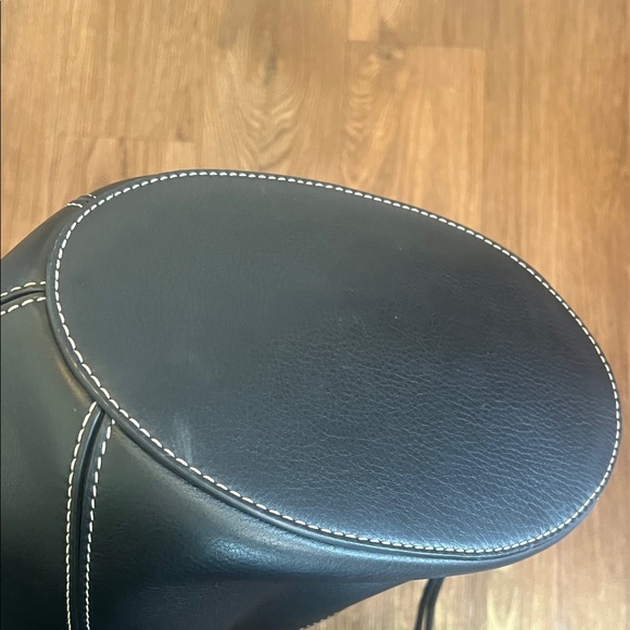 Tory Burch Spaghetti Leather Tote - Picture 8 of 16